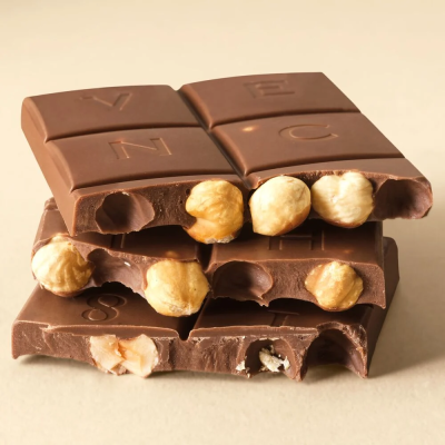 Milk Chocolate Bar with Hazelnuts 2